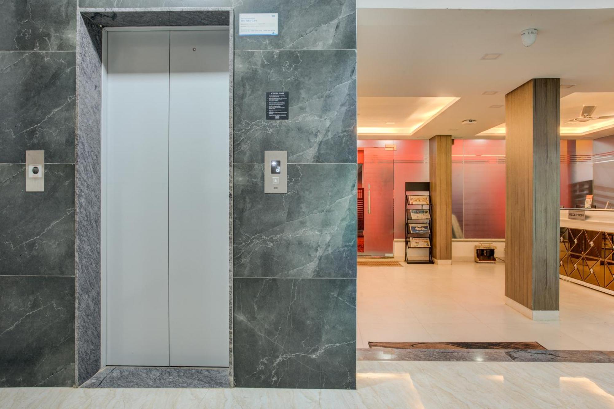 Hotel Sterling Inn Bangalore International Airport Yelahanka Εξωτερικό φωτογραφία
