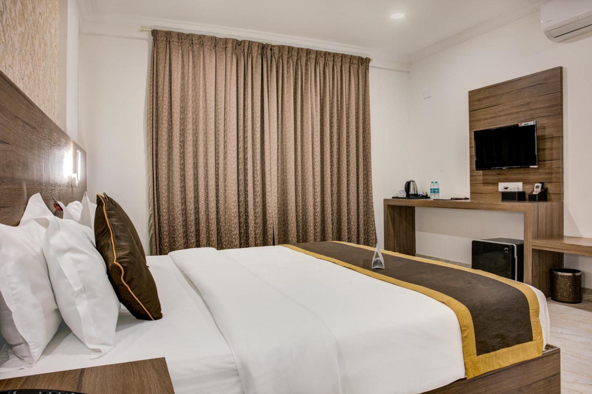 Hotel Sterling Inn Bangalore International Airport Yelahanka Εξωτερικό φωτογραφία