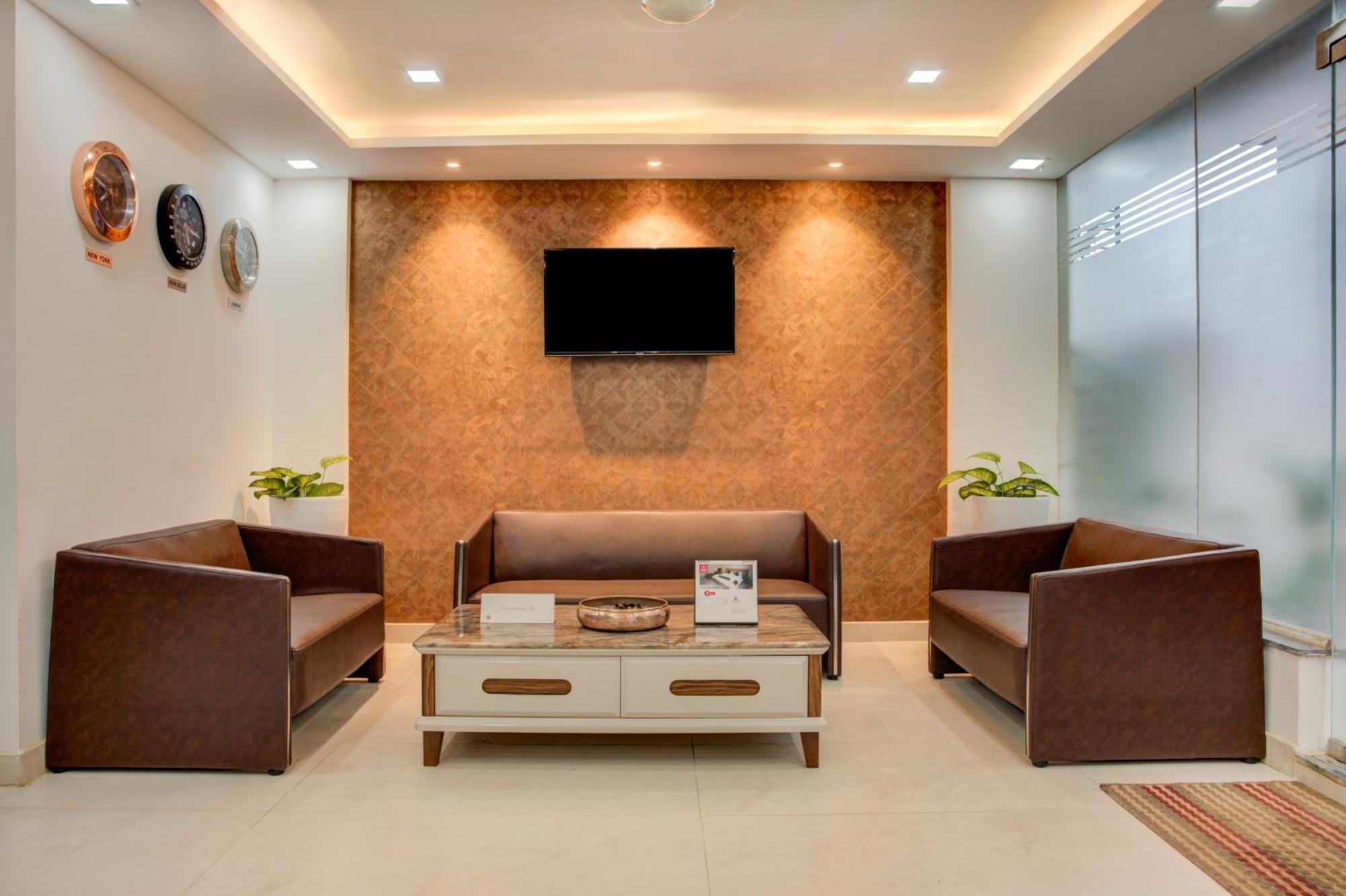 Hotel Sterling Inn Bangalore International Airport Yelahanka Εξωτερικό φωτογραφία
