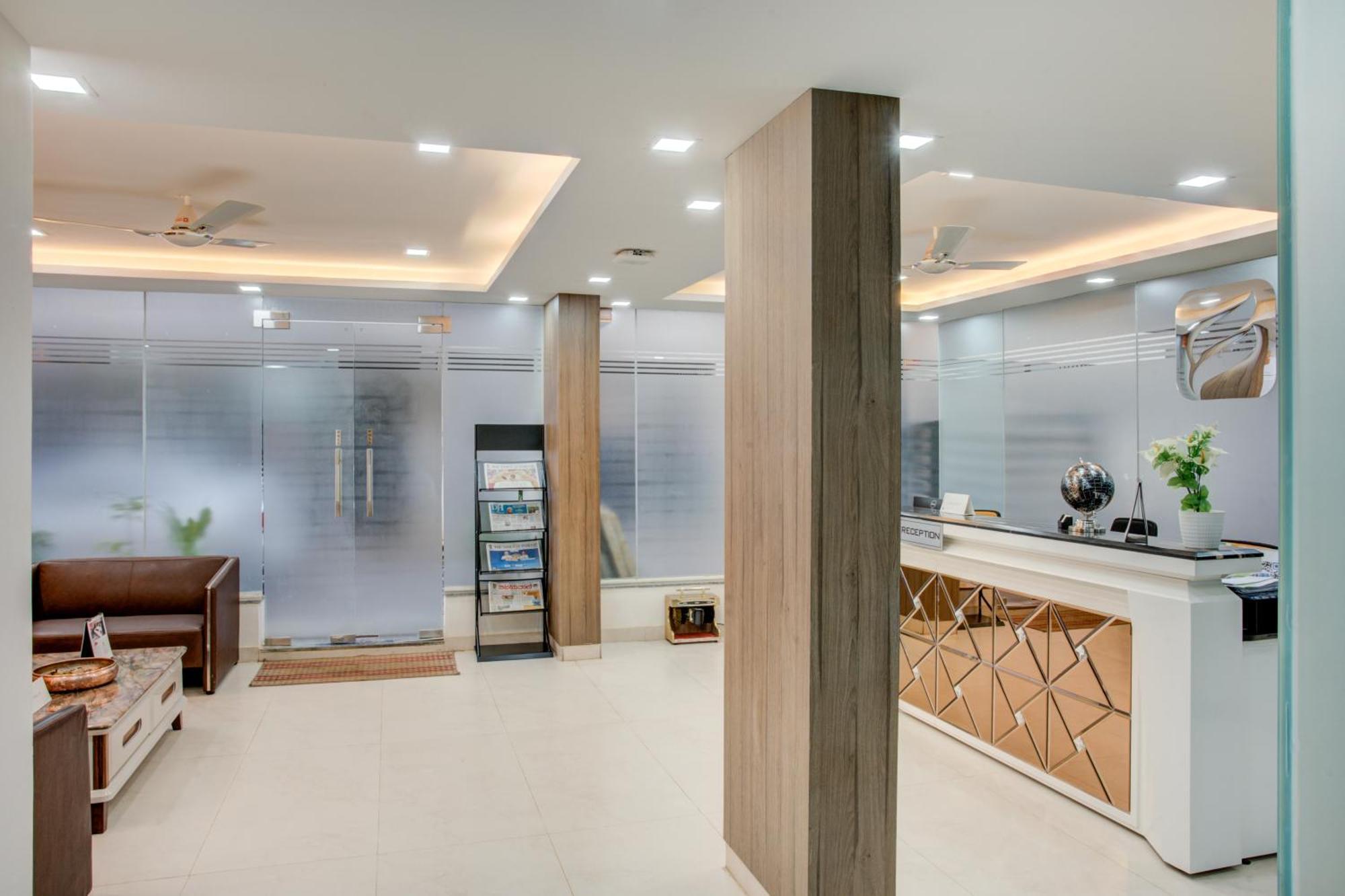 Hotel Sterling Inn Bangalore International Airport Yelahanka Εξωτερικό φωτογραφία
