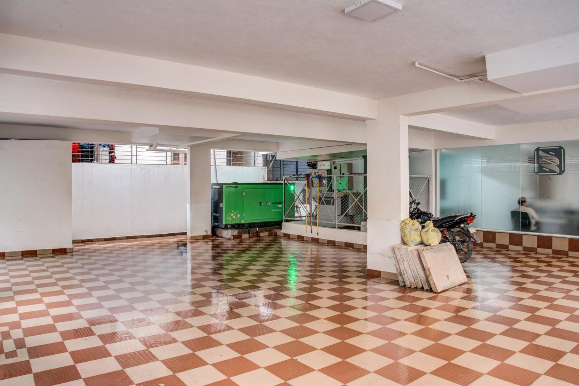 Hotel Sterling Inn Bangalore International Airport Yelahanka Εξωτερικό φωτογραφία