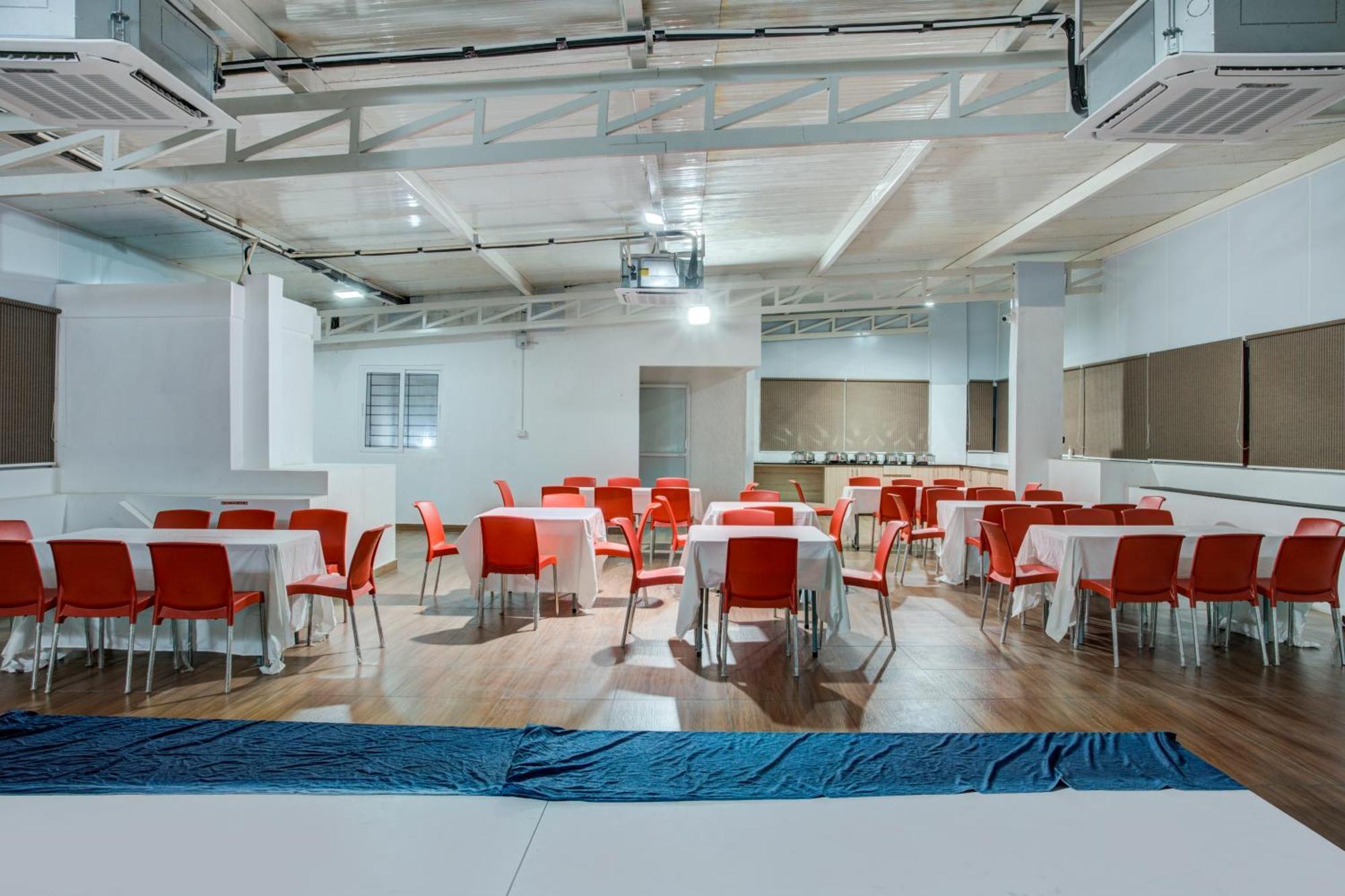 Hotel Sterling Inn Bangalore International Airport Yelahanka Εξωτερικό φωτογραφία